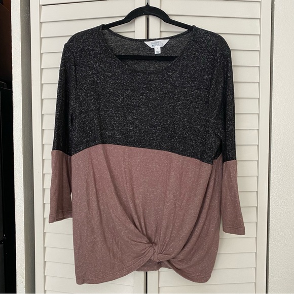 Market & Spruce Knit Top - Picture 7 of 9